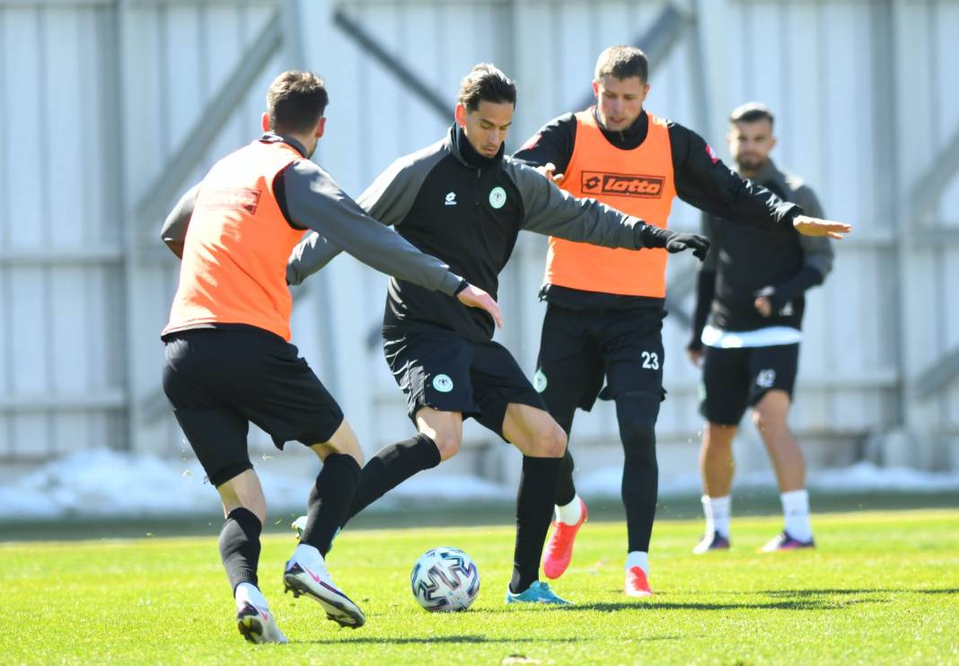 Konyaspor'da sakatlar dönüyor! Antrenmana çıktılar 12