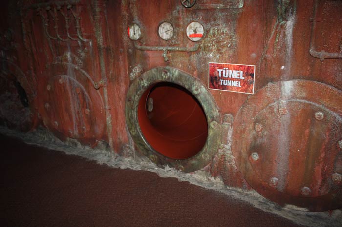 Dünyanın en büyük tematik akvaryumu 15