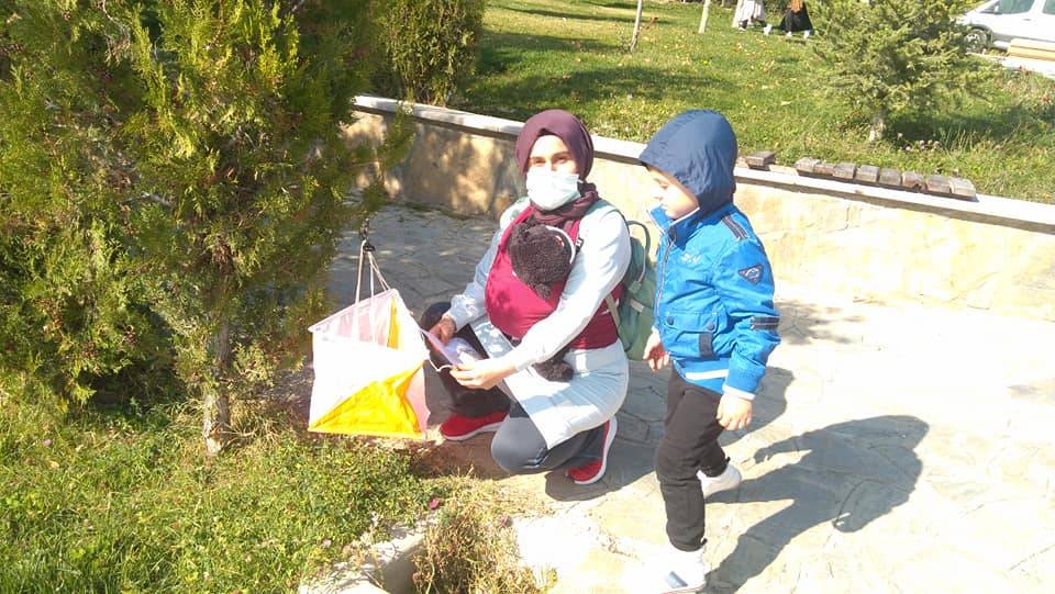 Konya'da düzenlenen sportif etkinliğe kundaktaki bebeğiyle geldi 2