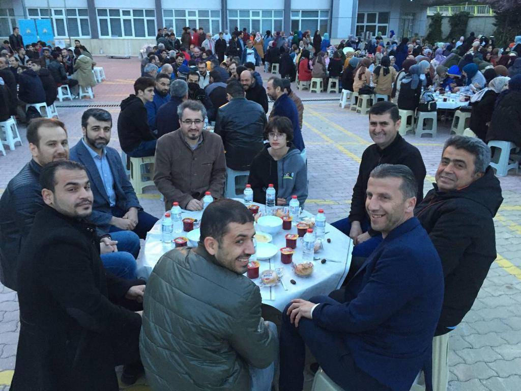 Konya Selçuk Üniversitesi İslami İlimler Fakültesi iftarda buluşturdu 12