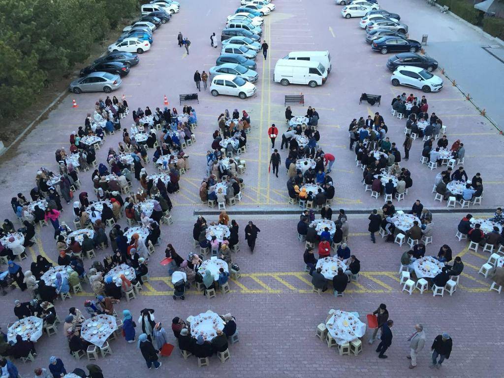 Konya Selçuk Üniversitesi İslami İlimler Fakültesi iftarda buluşturdu 13
