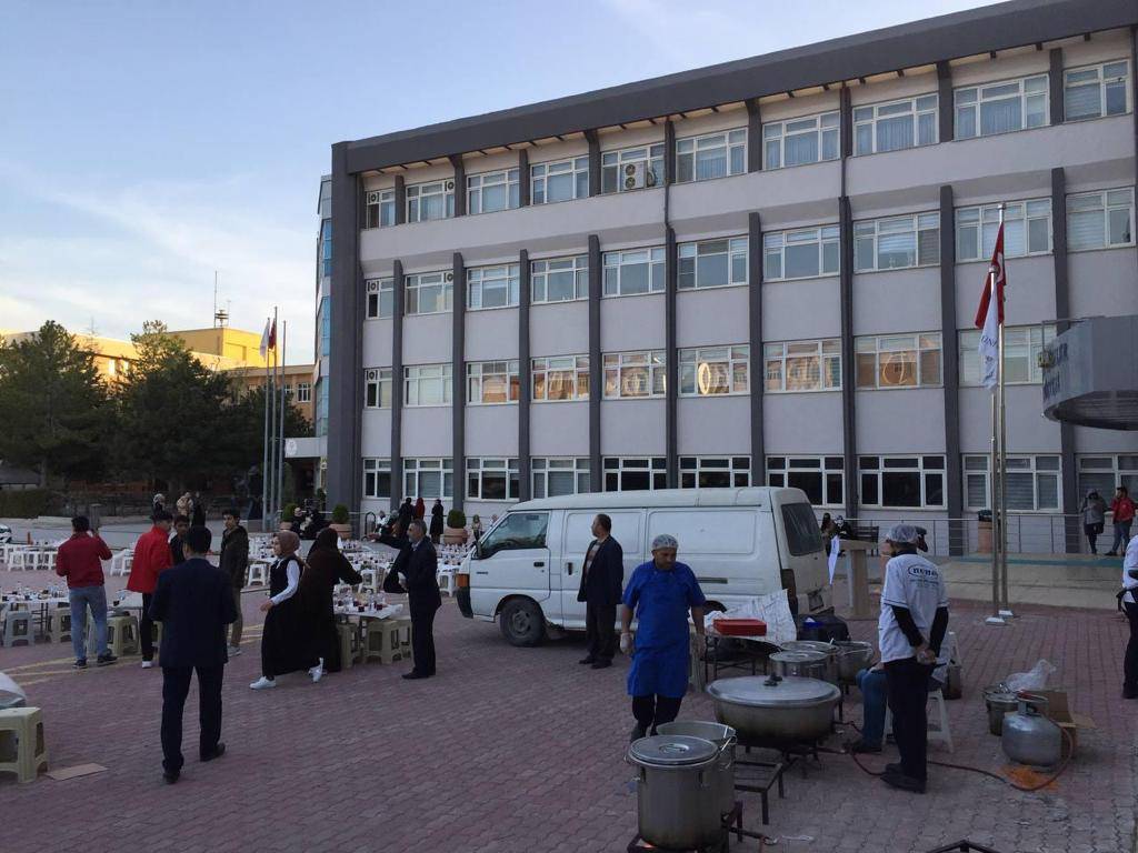 Konya Selçuk Üniversitesi İslami İlimler Fakültesi iftarda buluşturdu 6