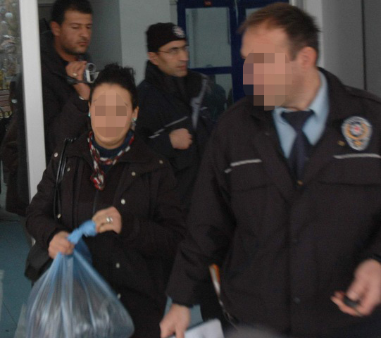 Dükkan sahibi yerine müşteriyi vurdu 5