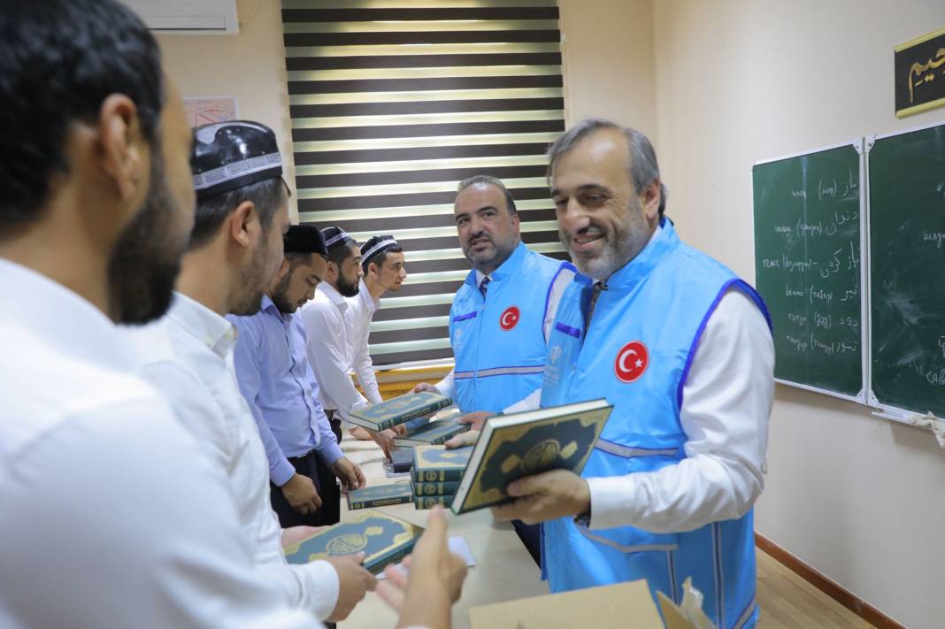 Türkiye Diyanet Vakfı 85 ülkede 1,5 milyon Kur’an-ı Kerim hediye etti! Kur'an bağışı nasıl yapılır? 5