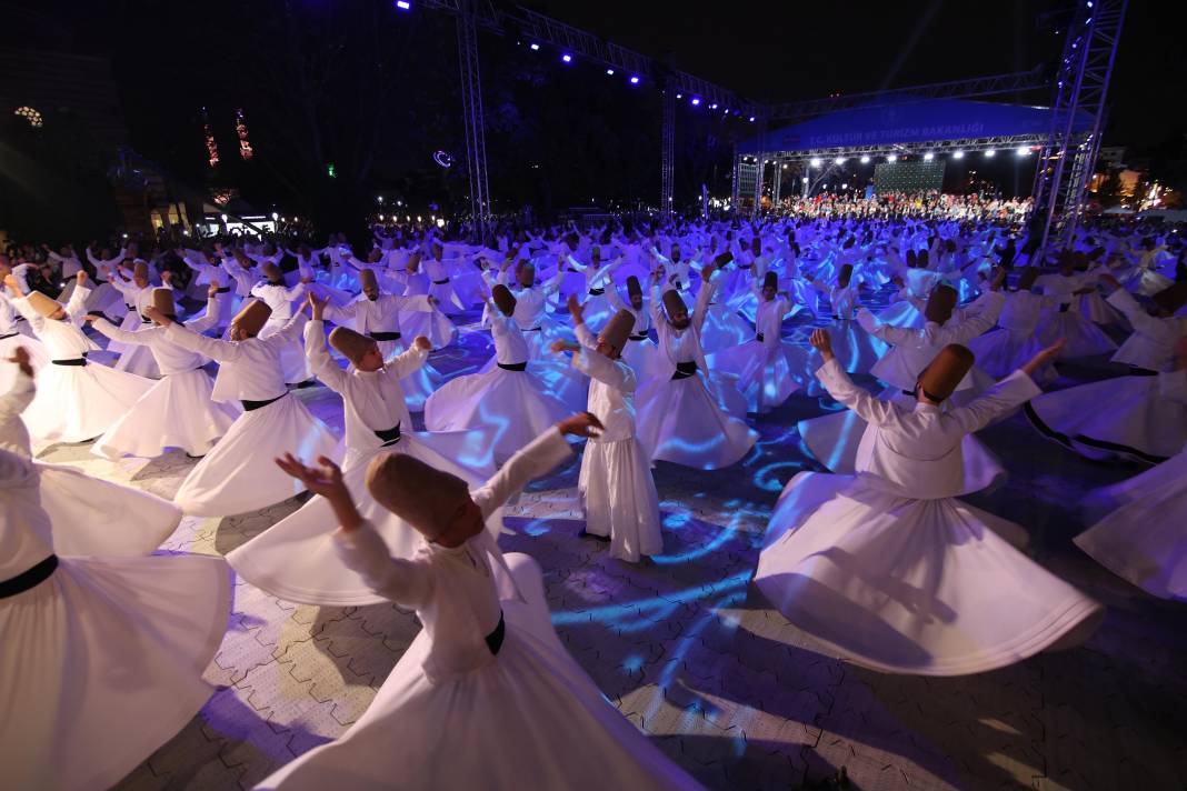 Ayasofya-i Kebir Camii Şerifi önünde 750 semazenle Sema Ayin-i Şerifi 12