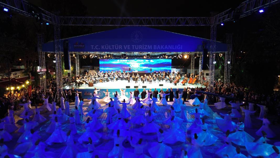 Ayasofya-i Kebir Camii Şerifi önünde 750 semazenle Sema Ayin-i Şerifi 15
