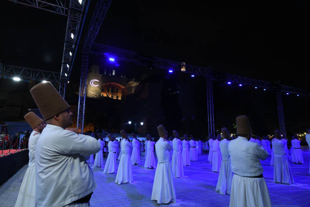 Ayasofya-i Kebir Camii Şerifi önünde 750 semazenle Sema Ayin-i Şerifi 16