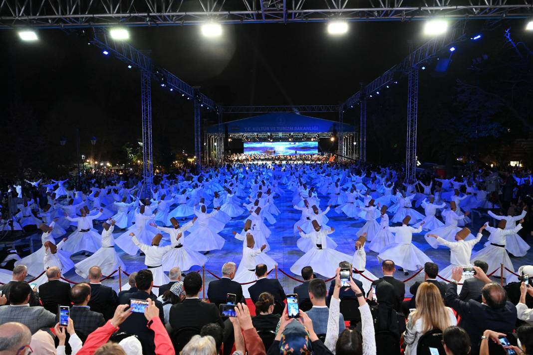 Ayasofya-i Kebir Camii Şerifi önünde 750 semazenle Sema Ayin-i Şerifi 20