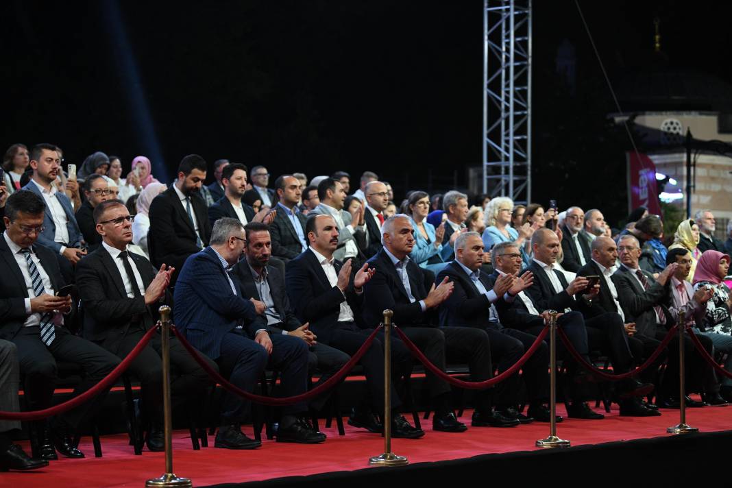 Ayasofya-i Kebir Camii Şerifi önünde 750 semazenle Sema Ayin-i Şerifi 7