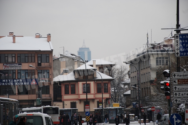 Beklenen kar sonunda geldi 28