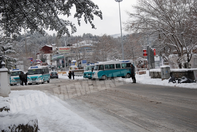 Beklenen kar sonunda geldi 32