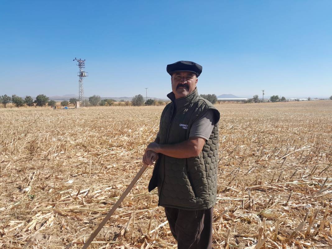 Konya'dan film sahnesi gibi görüntüler! Toz bulutunun içinden çıktılar 5