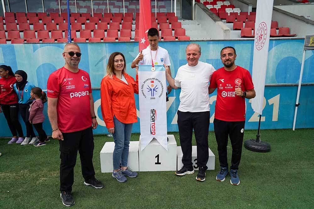 Kentsel Dönüşümden Yapay Zekâya! Meram’a 2025 Damgası 21