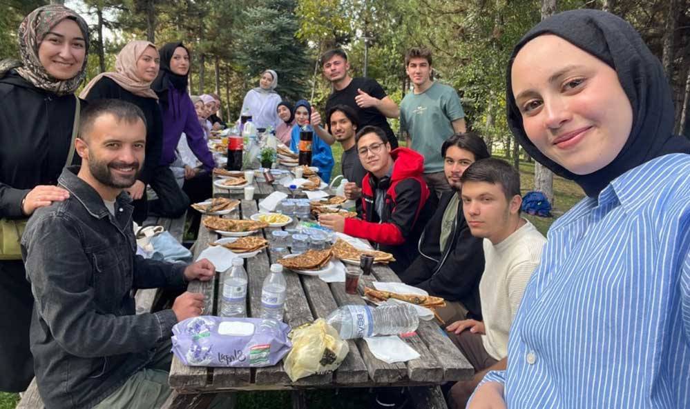 NEÜ Nörobilim Topluluğu yeni yönetimle kampüs sınırlarını aştı 2