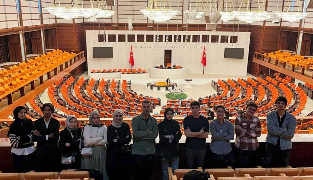 NEÜ Nörobilim Topluluğu yeni yönetimle kampüs sınırlarını aştı 3