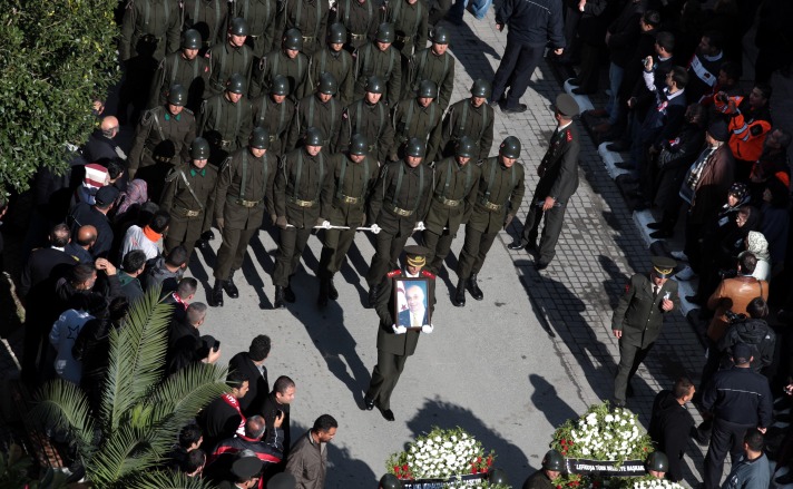 Denktaş son yolculuğuna uğurlandı 19