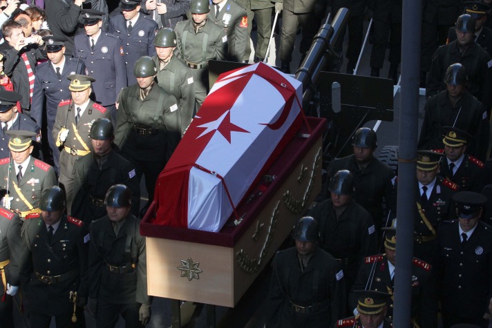 Denktaş son yolculuğuna uğurlandı 21