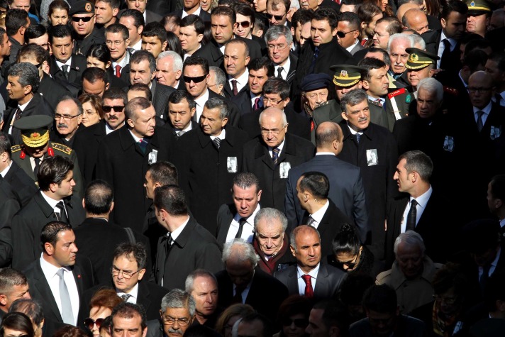 Denktaş son yolculuğuna uğurlandı 22