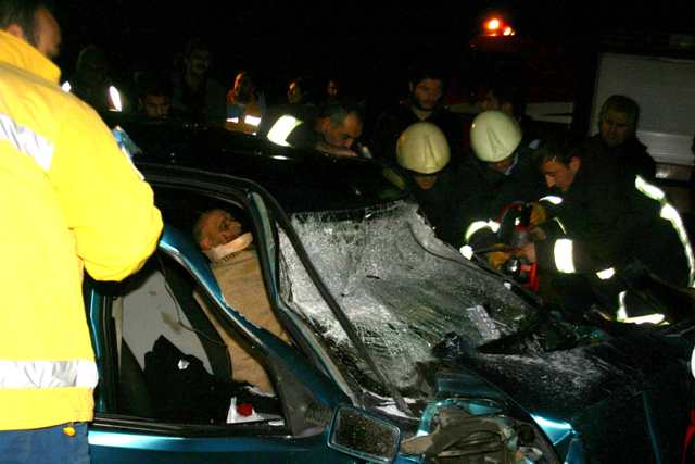 Konyada 8 TIR birbirine girdi! 4
