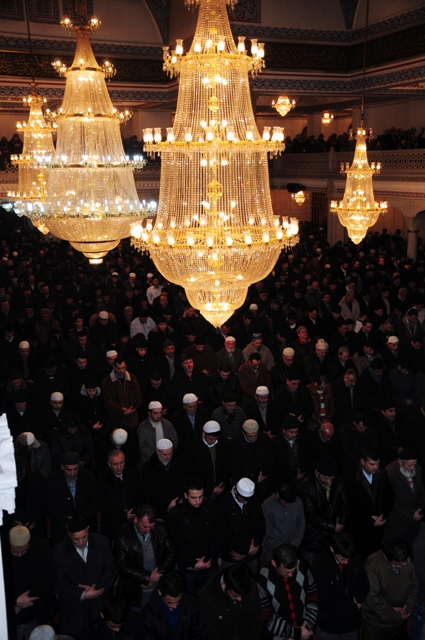 Mevlid Kandilinde camiler doldu taştı 7