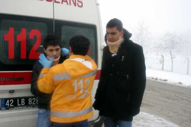 Otobüs devrildi: 1 ölü, 23 yaralı 9