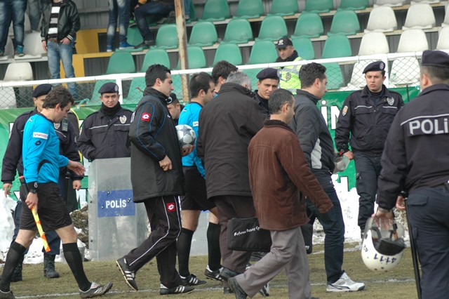 9 kişiyle 1 puan 22