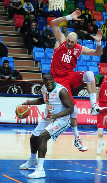 İlk yarı finalist Banvit 10