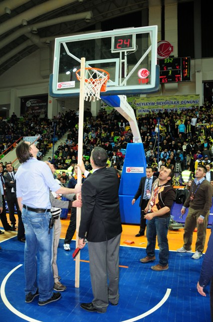 İlk yarı finalist Banvit 2