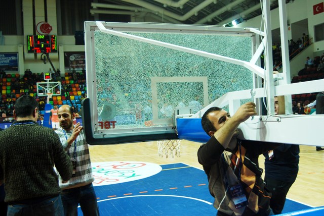 İlk yarı finalist Banvit 6