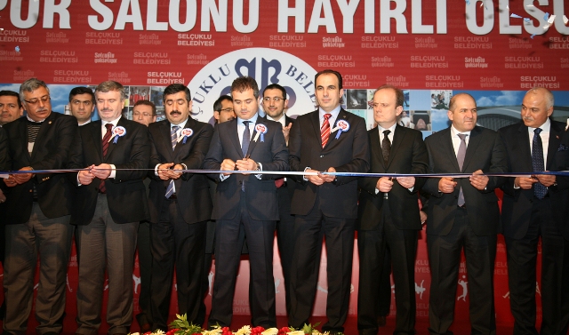 Selçuklu 4 yeni spor salonuna kavuştu 2