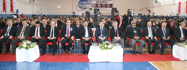 Selçuklu 4 yeni spor salonuna kavuştu 4