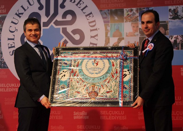 Selçuklu 4 yeni spor salonuna kavuştu 6