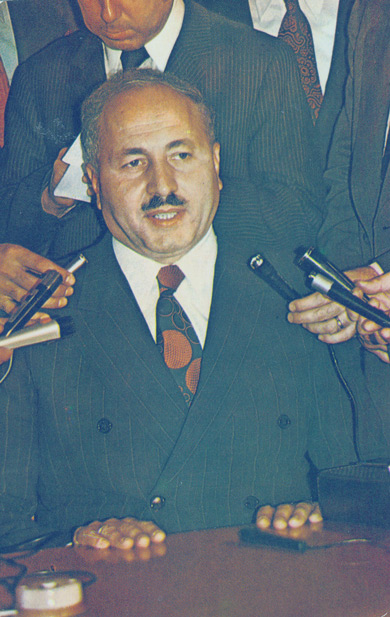 SİYAH-BEYAZ KARELERLE ERBAKAN 11