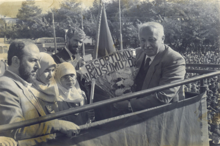 SİYAH-BEYAZ KARELERLE ERBAKAN 14