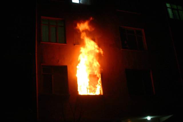 Konyada yangın paniği 1