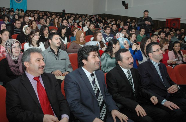 Bakan Davutoğlu Selçuk Üniversitesinde 5