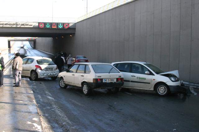 Konyada zincirleme trafik kazaları 1