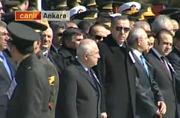 Türkiye şehitlerini uğurluyor 13