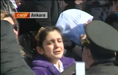 Türkiye şehitlerini uğurluyor 17