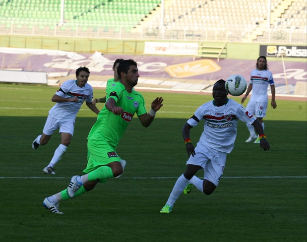 Konyaspor - Karşıyaka 1-0 sezon 2011 / 2012 