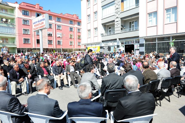 Başkan Akyürek Mahalle Meclisi’nde 6