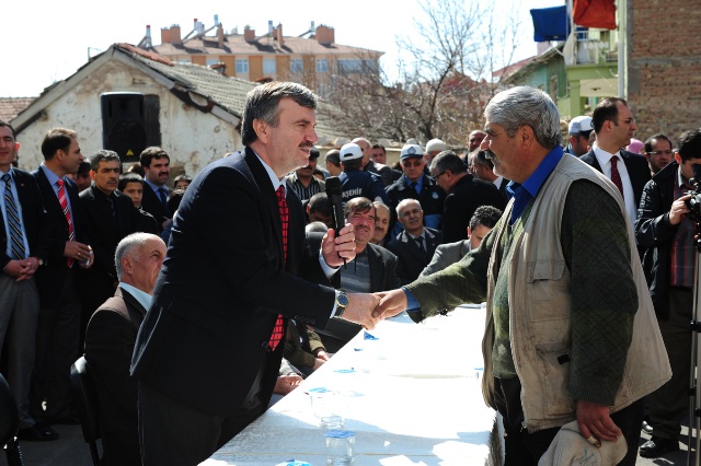 Başkan Akyürek Mahalle Meclisi’nde 8