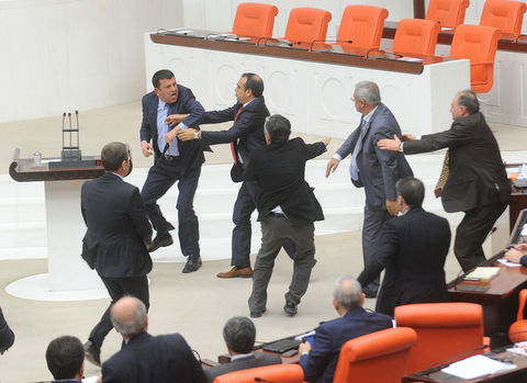 4+4+4de tansiyon yükseldi 14