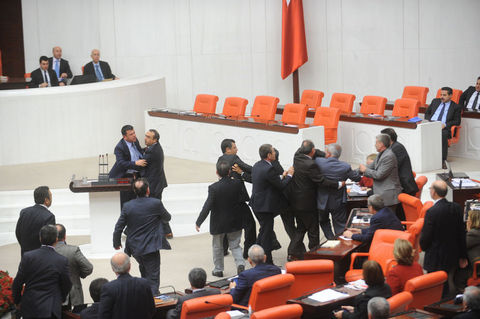 4+4+4de tansiyon yükseldi 3