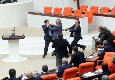 4+4+4de tansiyon yükseldi 5