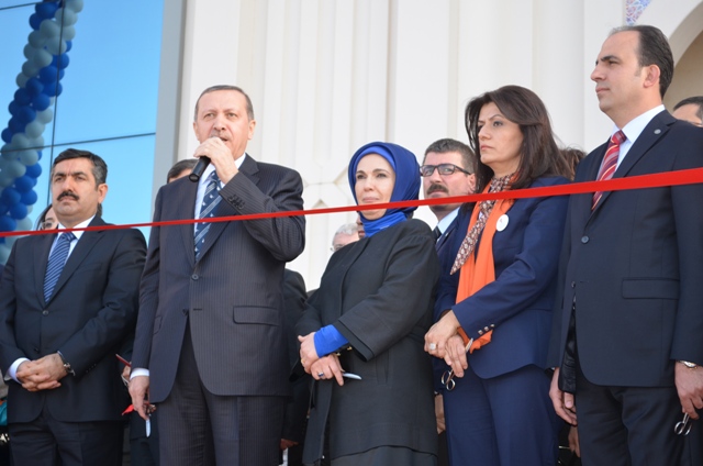 Başbakan Selçuklu’yu açtı 12