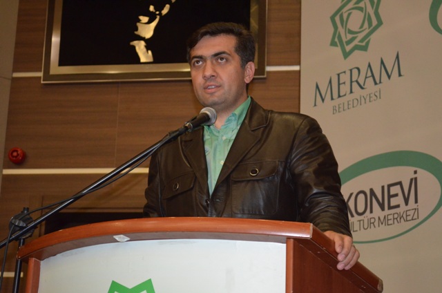 Esra Elönü okuruyla tartıştı