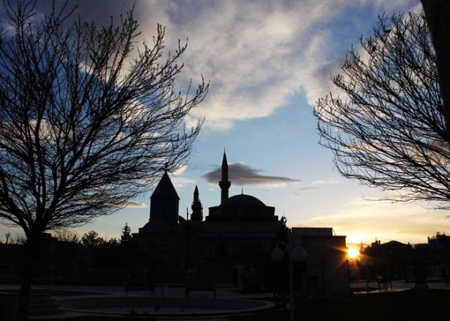 Konyada kartpostallık günbatımı 2