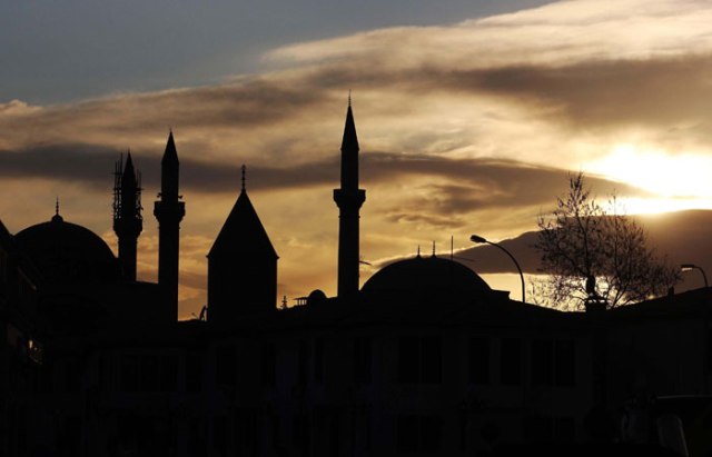 Konyada kartpostallık günbatımı 3