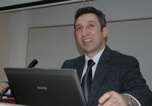 Sekreter ve güvenlikçiler eğitildi 3